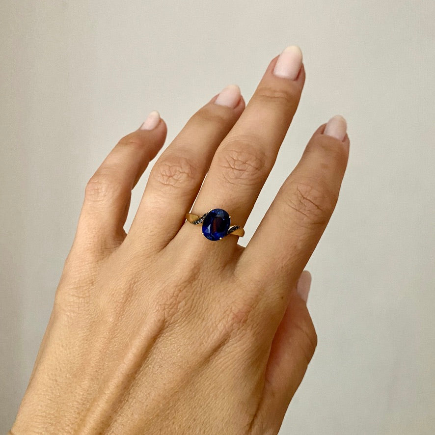 Vintage store solid 10k gold genuine blue sapphire/goshenite ring