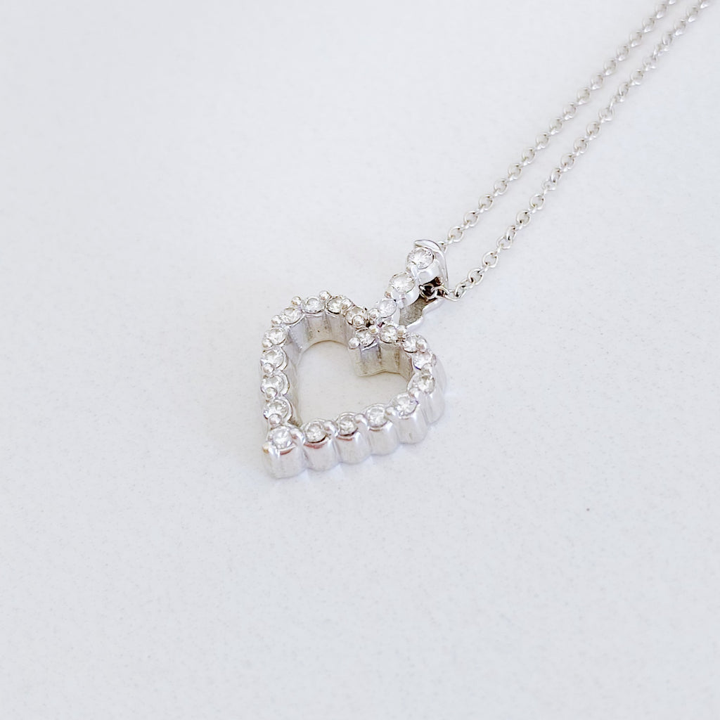RAQIE Jewelry + Accessories Vintage and Estate Fine Jewelry 18k White Gold Diamond Heart Charm Necklace